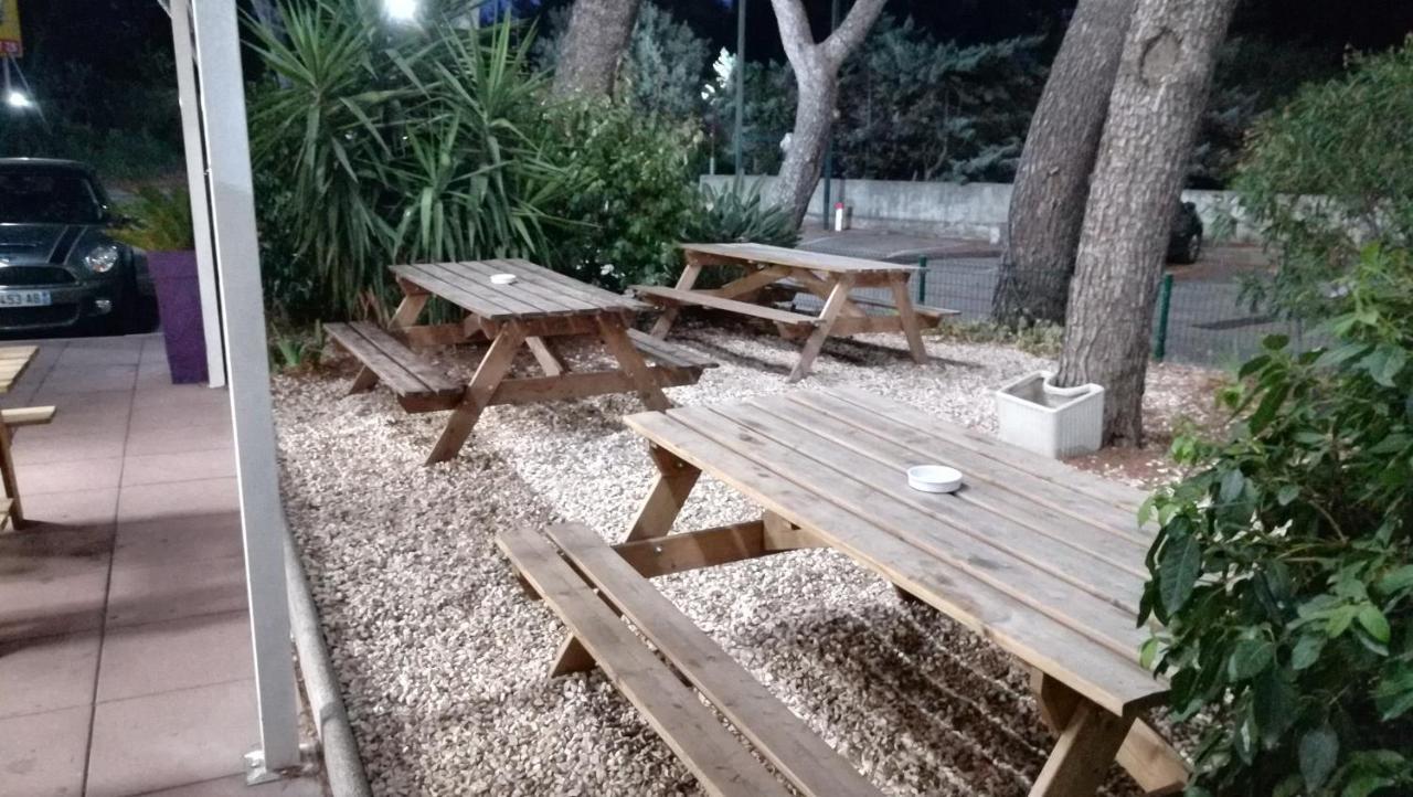 Hotel Parc Azur - Toulon Ollioules Kültér fotó
